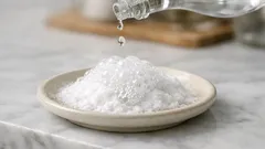 Bicarbonato e aceto per le pulizie: quando funzionano davvero e quando no